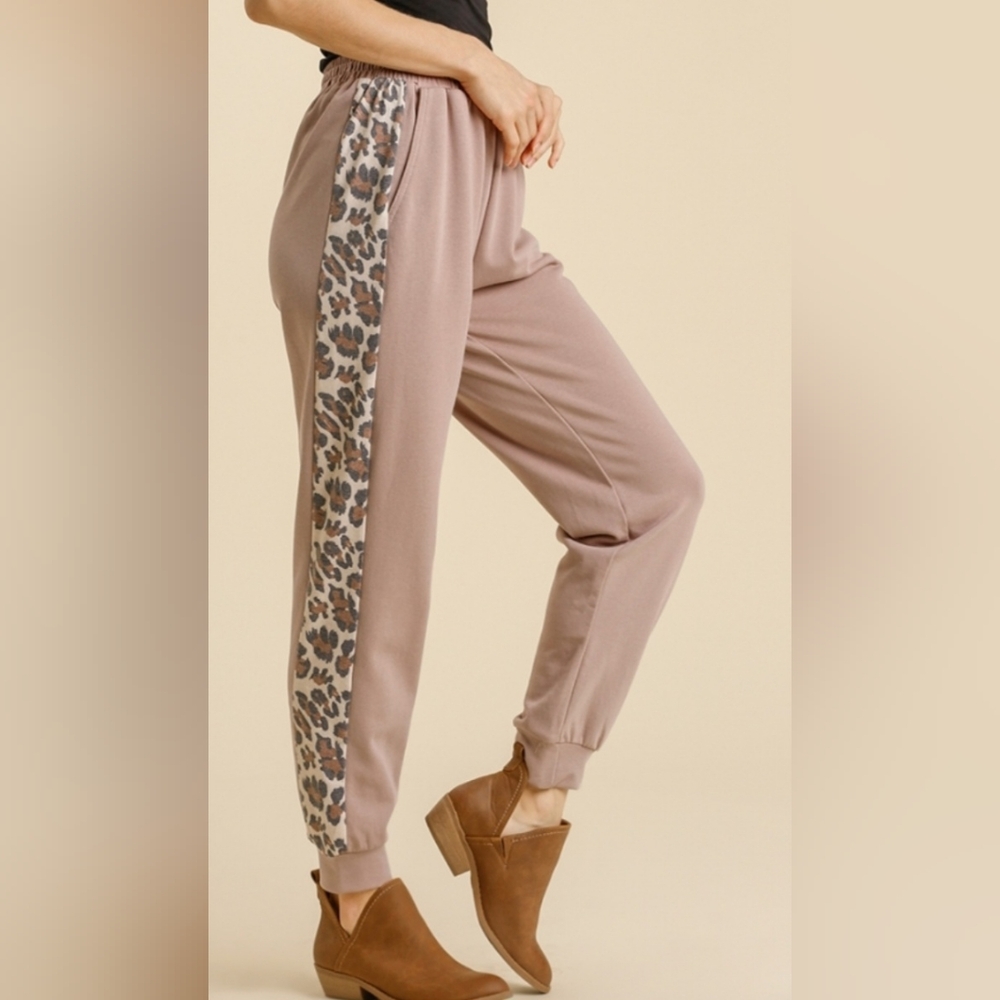 Umgee Women's Taupe Jogger Pants with Leopard Print Sides S-2XL NWT